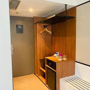 Premium Casal 1 Cama Queen