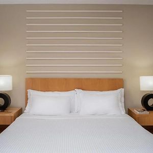 Standard Casal 1 Cama Queen